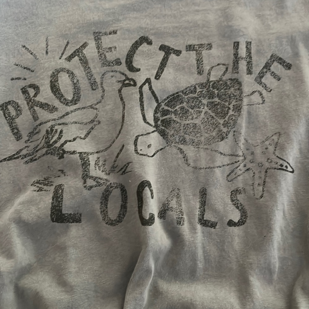 Aerie/Offline brand shirt.